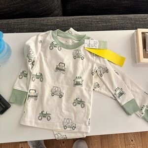 Kissy Kissy, Snug Fit Pajamas, Size 18-24m, Green Jeep Pattern